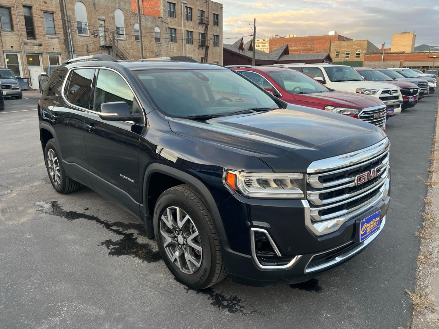 2021 Blue /Black GMC Acadia SLE (1GKKNRLS0MZ) with an 3.6L V6 DOHC 24V engine, automatic transmission, located at 116 5th Avenue South, Lewistown, MT, 59457, 47.063877, -109.427879 - Explore the Ultimate Adventure Companion: 2021 GMC Acadia SLE AWD! Key Features: All-Wheel Drive (AWD) - Conquer any terrain with confidence and control. Spacious Interior - Room for the whole family and then some! Advanced Safety Features - Drive with peace of mind wherever the road takes y - Photo#0